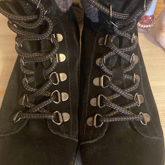 Sam Edelman Lace up booties with faux fur - Picture 7 of 9